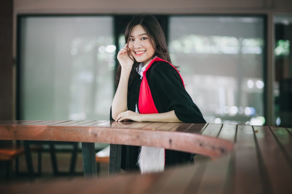 ถ่ายชุดครุย รับปริญญา มธ 2569