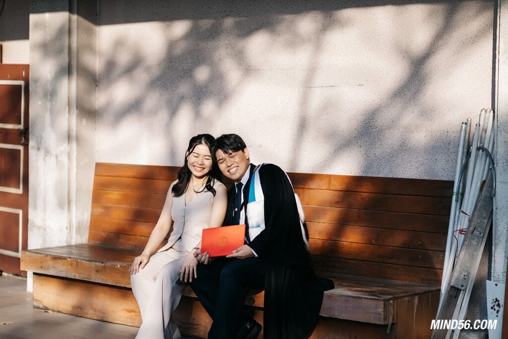 ถ่ายนอกรอบ  มธ กับแฟน