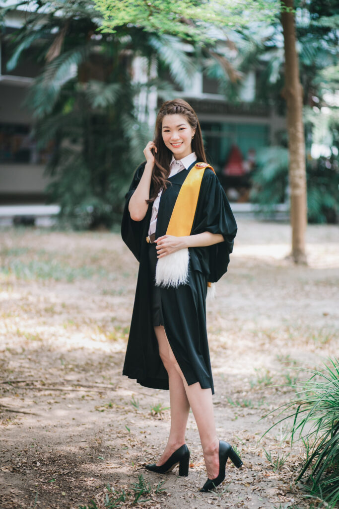 ถ่ายนอกรอบ จินนี่ มธ รังสิต