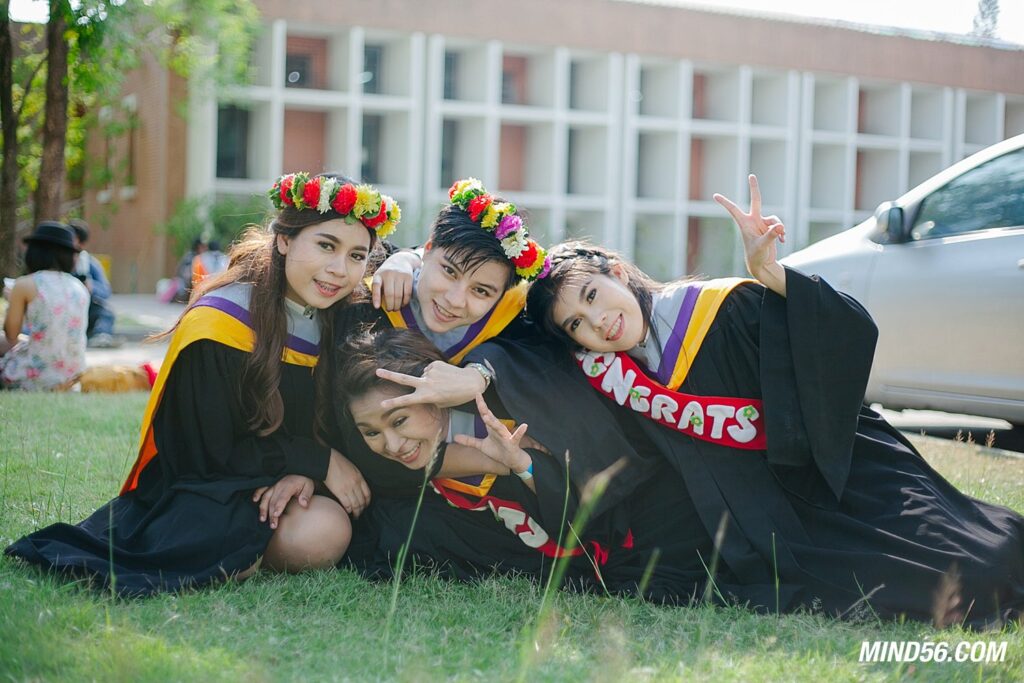 ถ่ายนอกรอบ รับปริญญา ม.บูรพา 2569