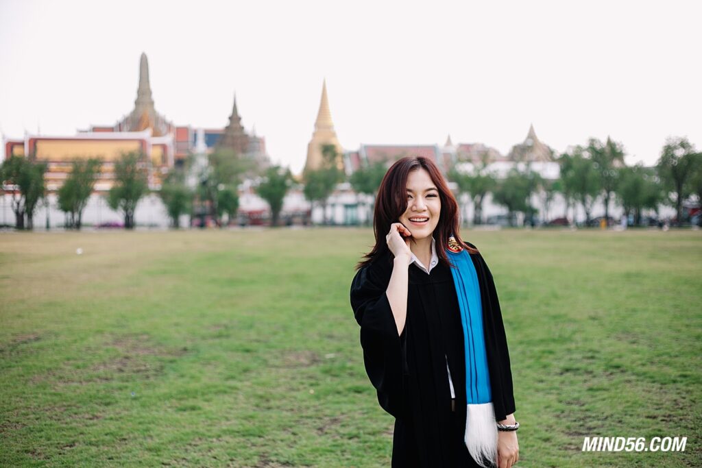 ถ่ายชุดครุย มธ ท่าพระจันทร์ 2569