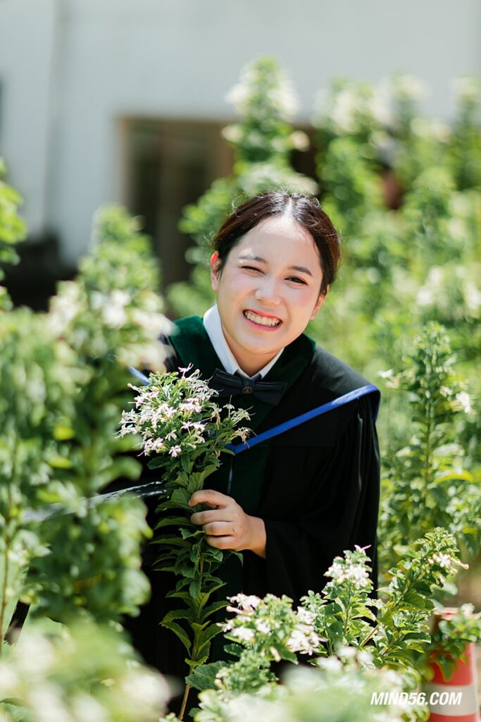 ถ่ายนอกรอบ รับปริญญา มหิดล