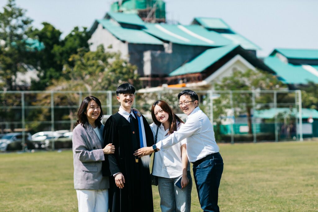 ถ่ายนอกรอบ มธ กับครอบครัว 2569