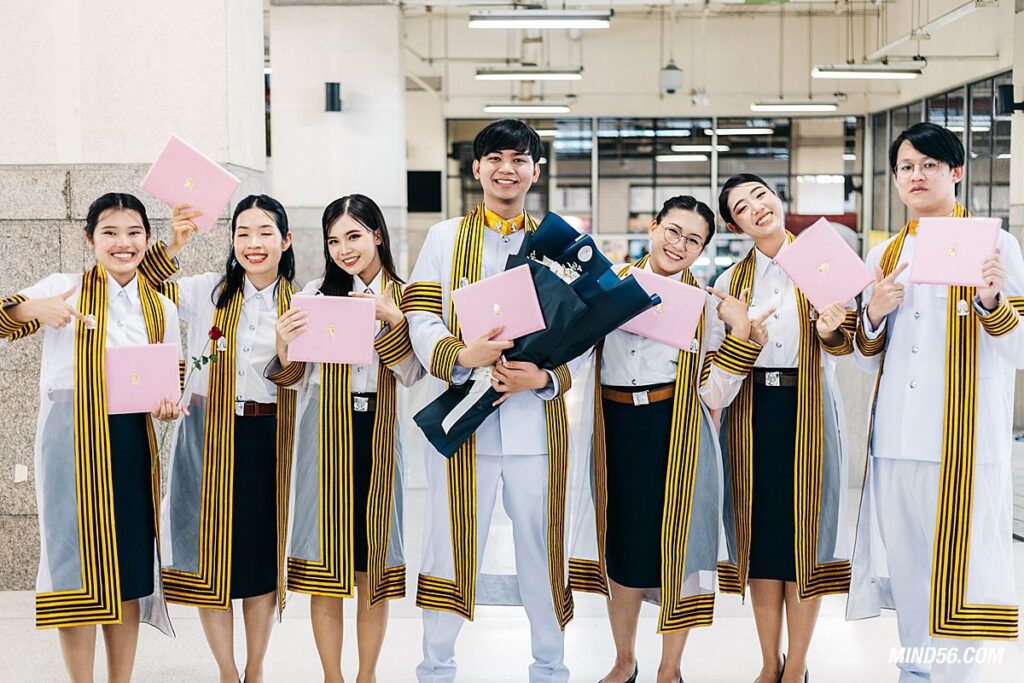 ใจละลาย! น้องโจ๊ก จุฬา หนุ่มนิ่งสุขุม ยิ้มน้อยแต่ชวนมอง 18
