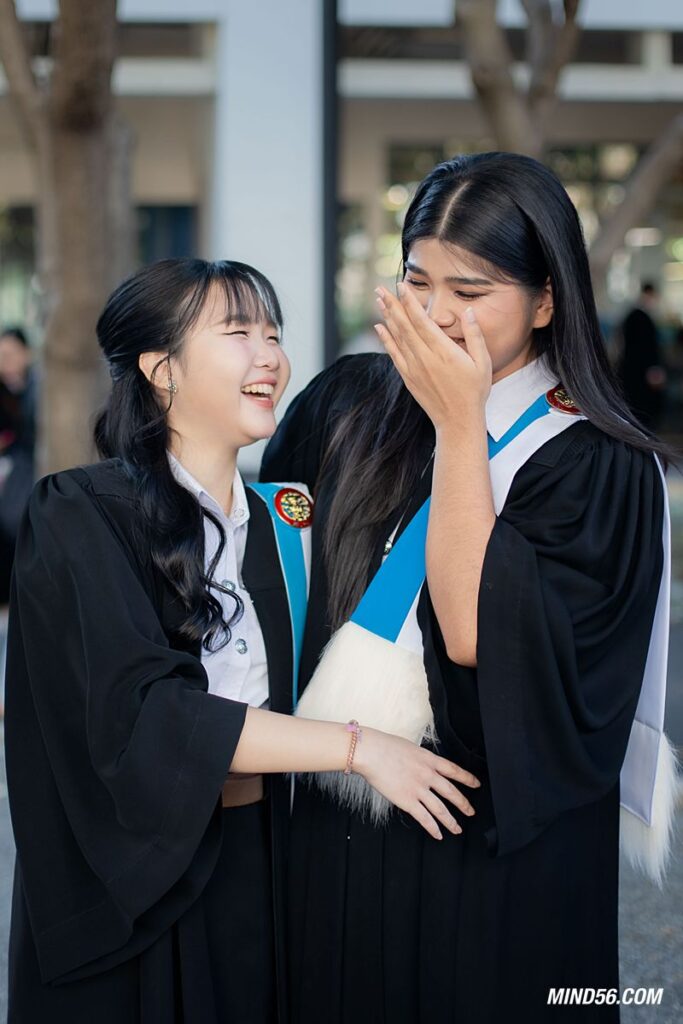 แจกความสดใส! น้องฟ้าใส บัณฑิต มธ น่ารักโดนใจไม่มีร้อน 13