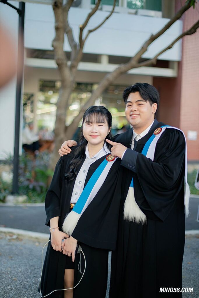 แจกความสดใส! น้องฟ้าใส บัณฑิต มธ น่ารักโดนใจไม่มีร้อน 15